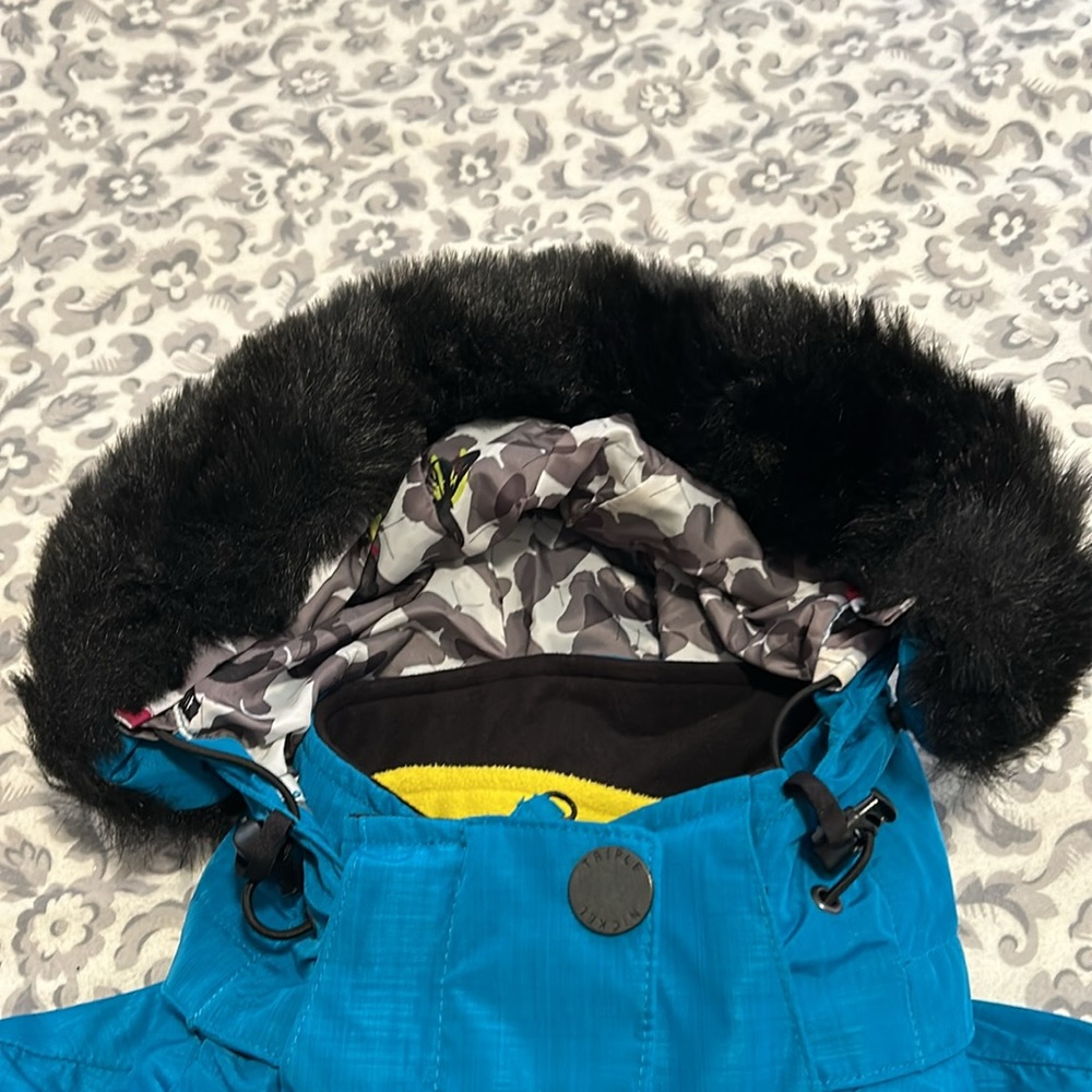 Ski jacket - Picture 15 of 16